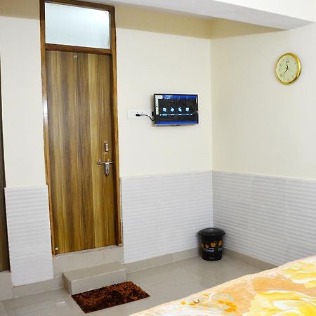 Shiv Shakti Guest House Greater Noida Exteriör bild