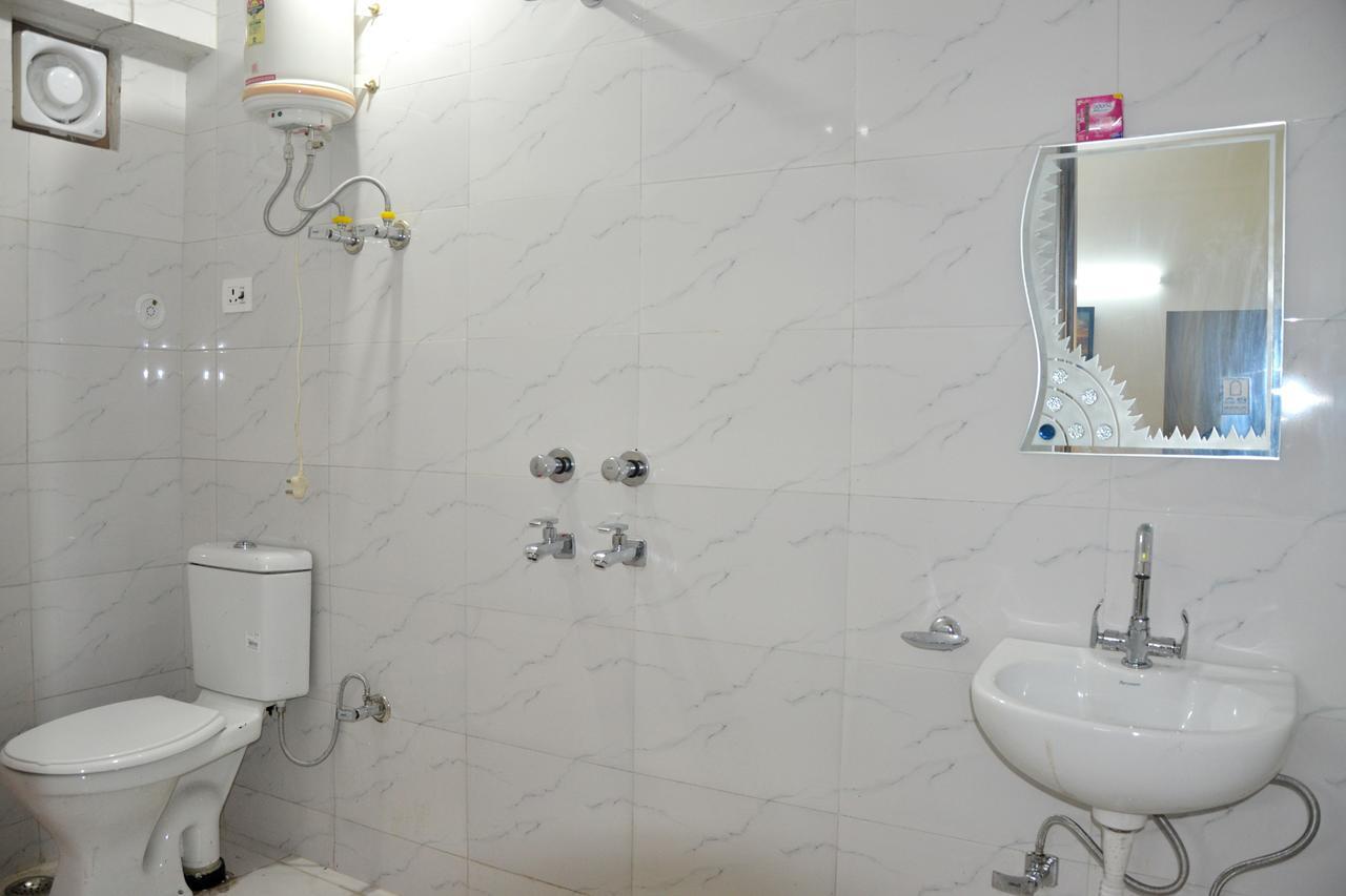 Shiv Shakti Guest House Greater Noida Exteriör bild