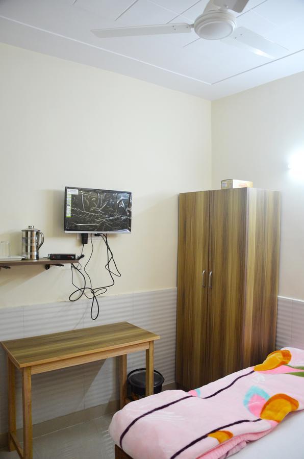 Shiv Shakti Guest House Greater Noida Exteriör bild