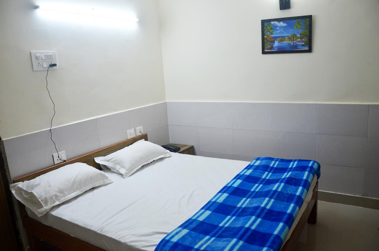 Shiv Shakti Guest House Greater Noida Exteriör bild